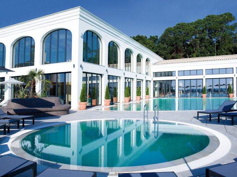 Astor Garden Hotel 21