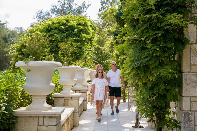 Astor Garden Hotel 5