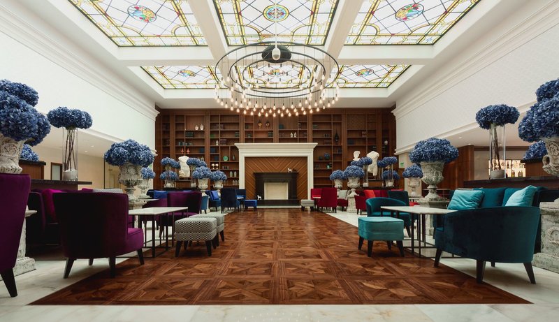 Astor Garden Hotel 11