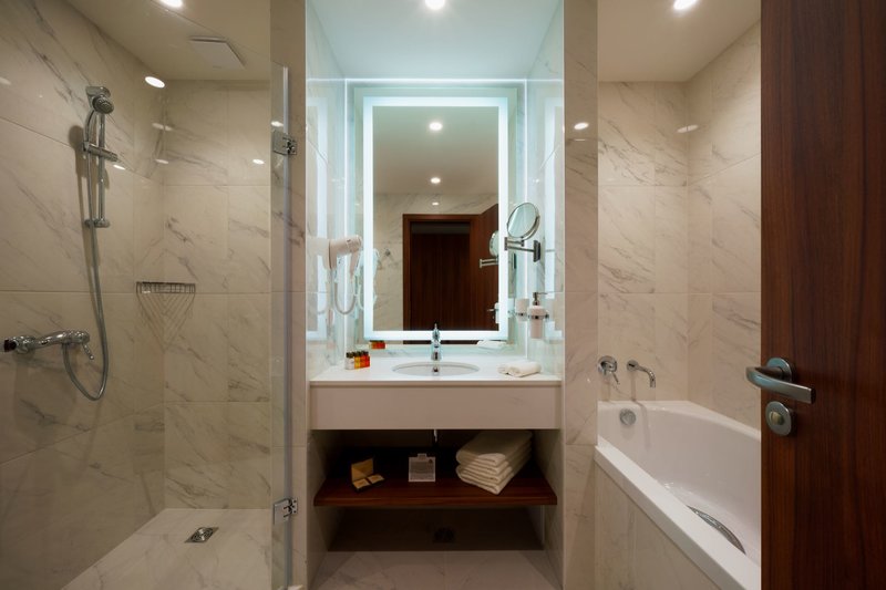 Astor Garden Hotel 22