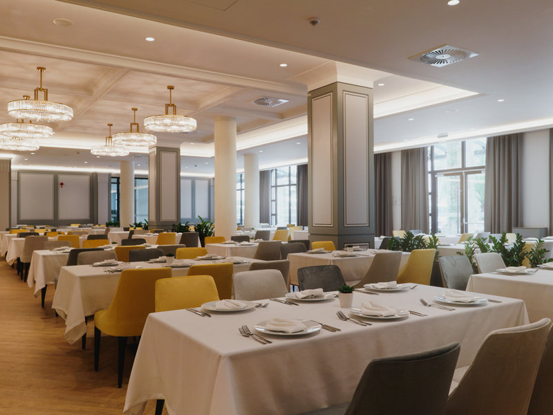 Astor Garden Hotel 12 - Restaurant