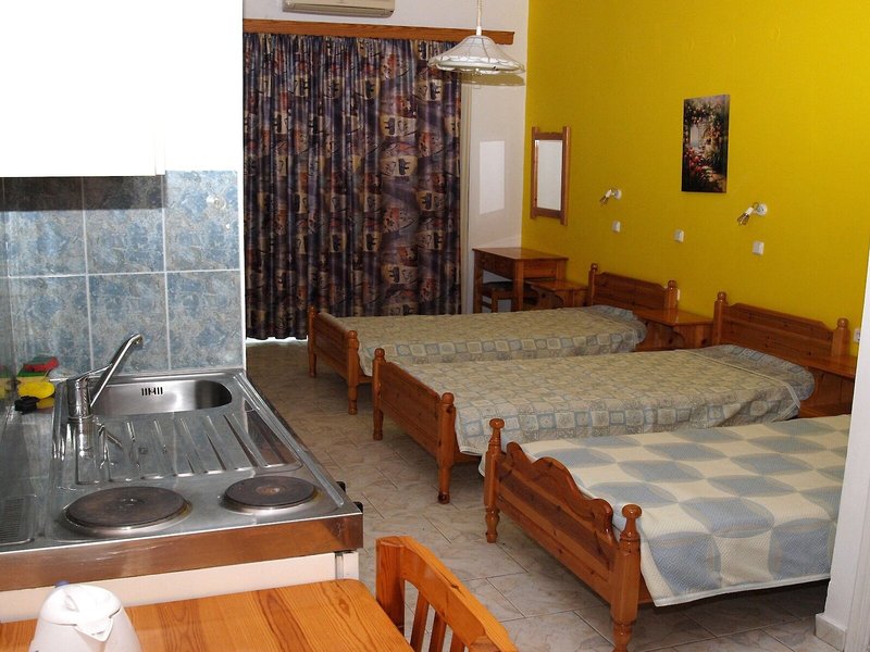 Marianthi Studios & Appartements Stegna 5