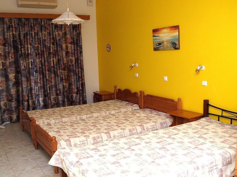 Marianthi Studios & Appartements Stegna 8