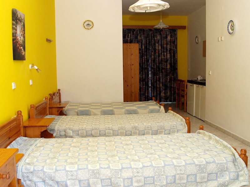 Marianthi Studios & Appartements Stegna 12