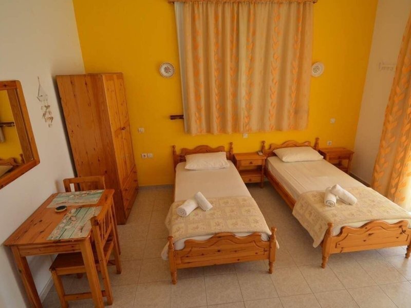 Marianthi Studios & Appartements Stegna 13