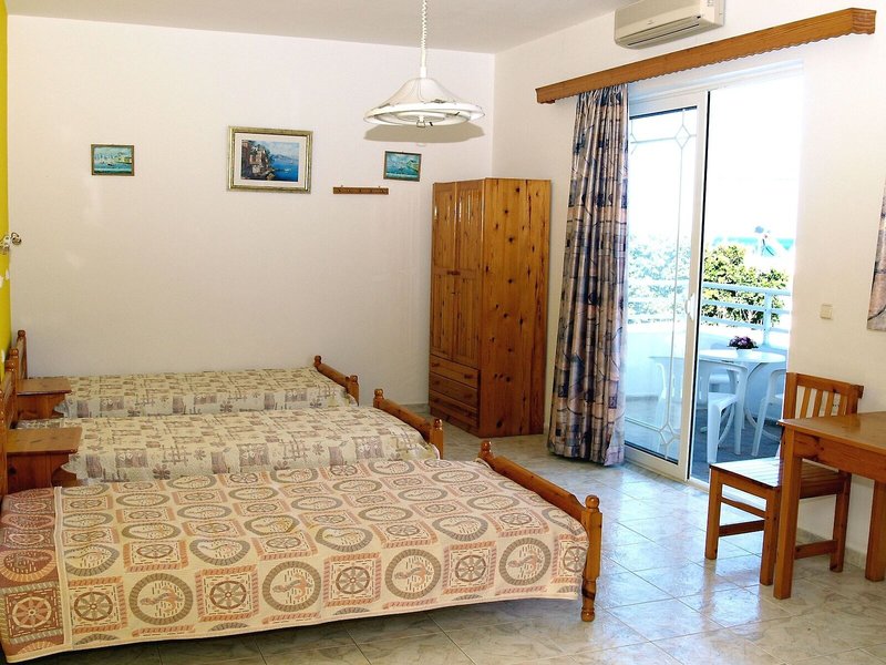 Marianthi Studios & Appartements Stegna 14