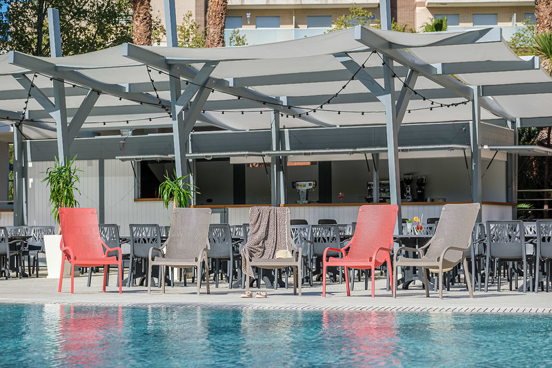 Hotel California Garden 9