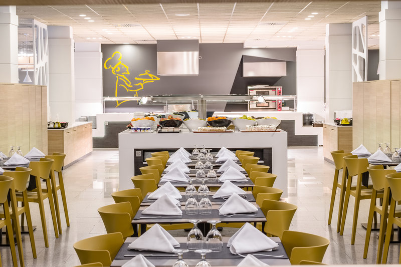 Hotel California Garden 14