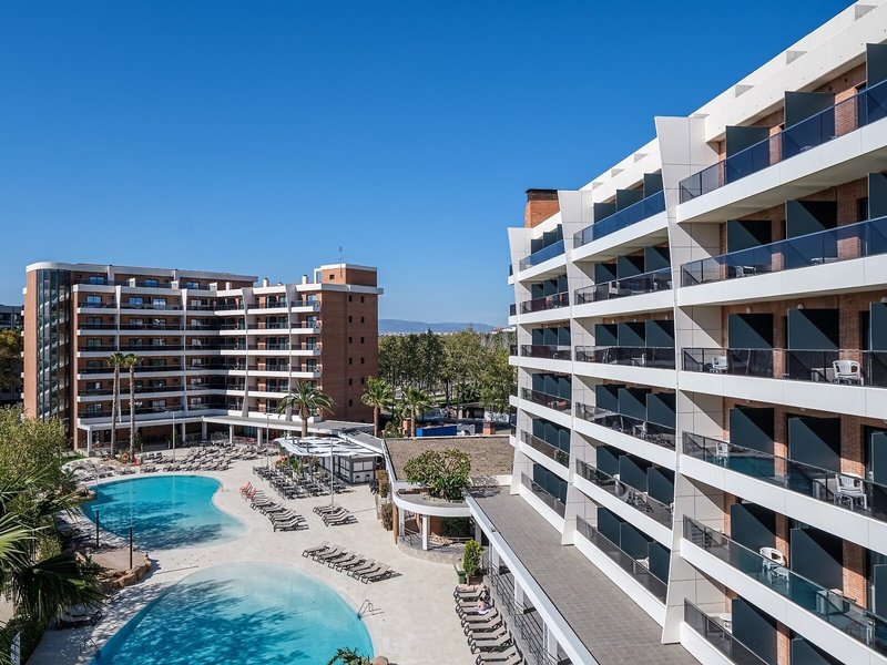 California Garden 15 - Outdoor Pool