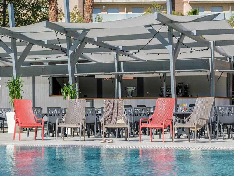 California Garden 17 - Outdoor Pool