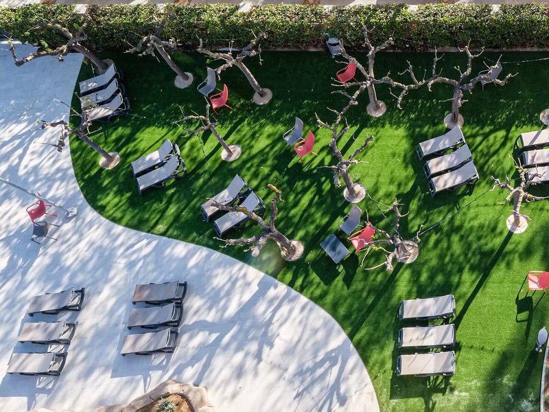 California Garden 18 - Outdoor Pool