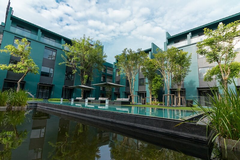 Theatre Residence 12
