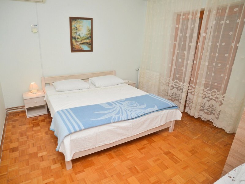 Ante Hotel 12