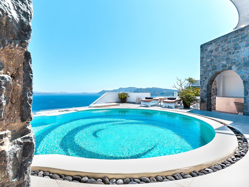 Santorini Secret Premium 7 - Outdoor Pool