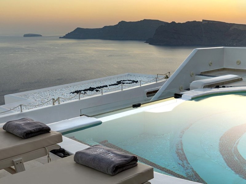 Santorini Secret Premium 12 - Outdoor Pool