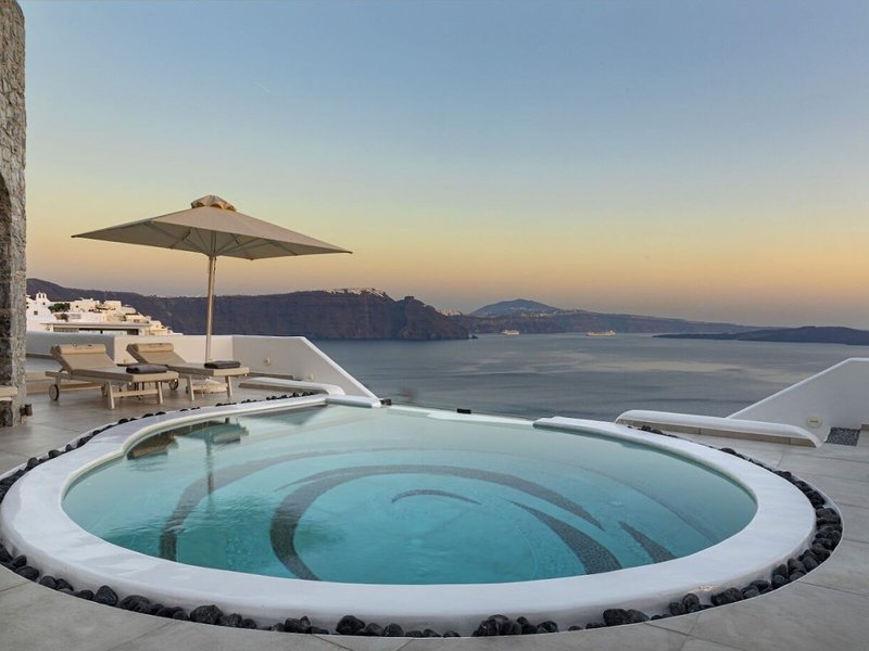 Santorini Secret Premium 14 - Outdoor Pool