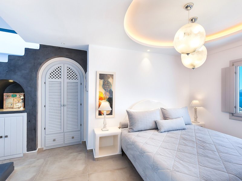 Santorini Secret Premium 25 - Room Example