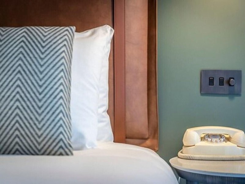 Clayton Hotel City of London 9