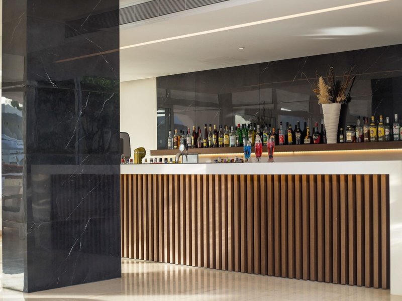Niriides Hotel 24