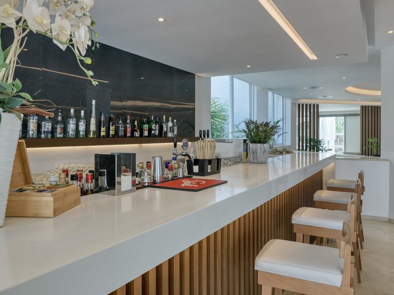 Niriides Hotel 28