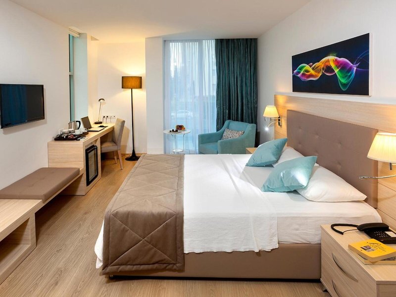 The Room 35
