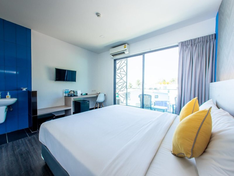 Wake Up Aonang Hotel 10