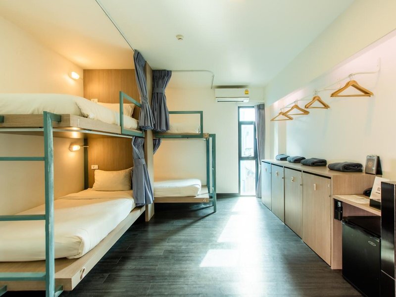Wake Up Aonang Hotel 14