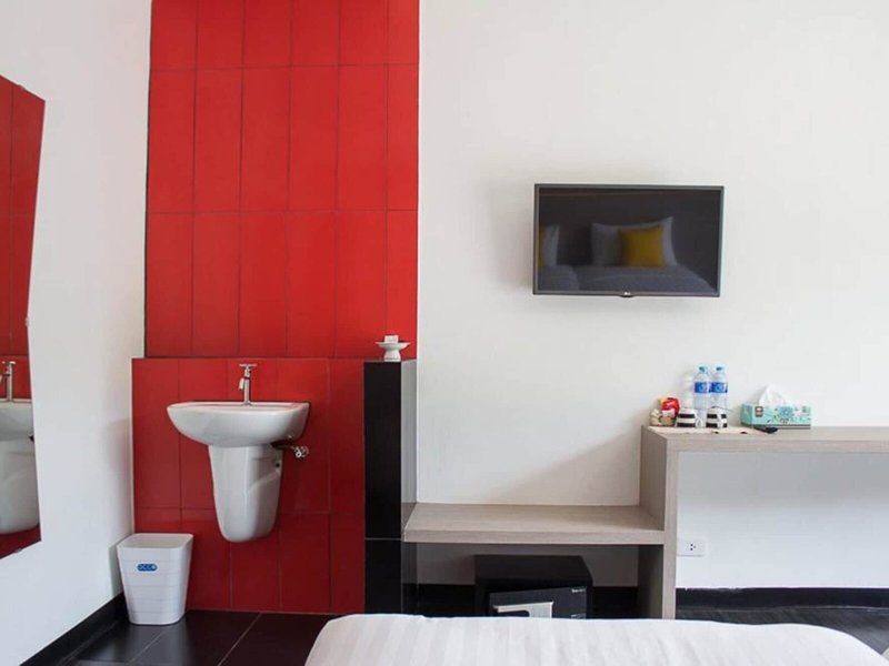 Wake Up Aonang Hotel 17