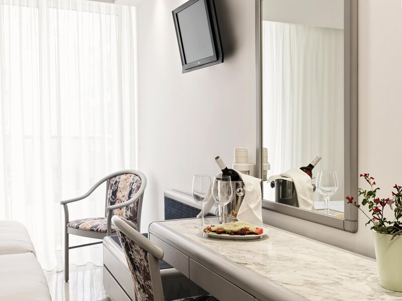 Esperia 28 - Room Example