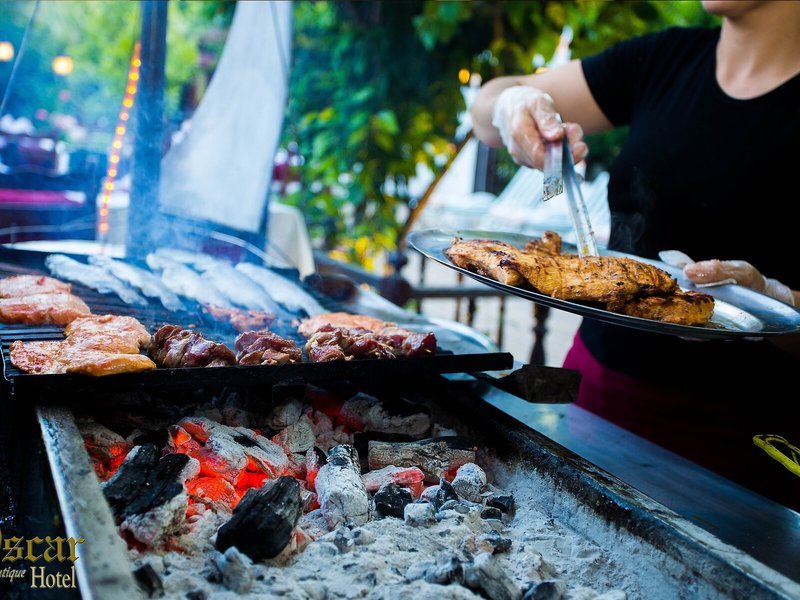 Oscar Garden Hotel 10