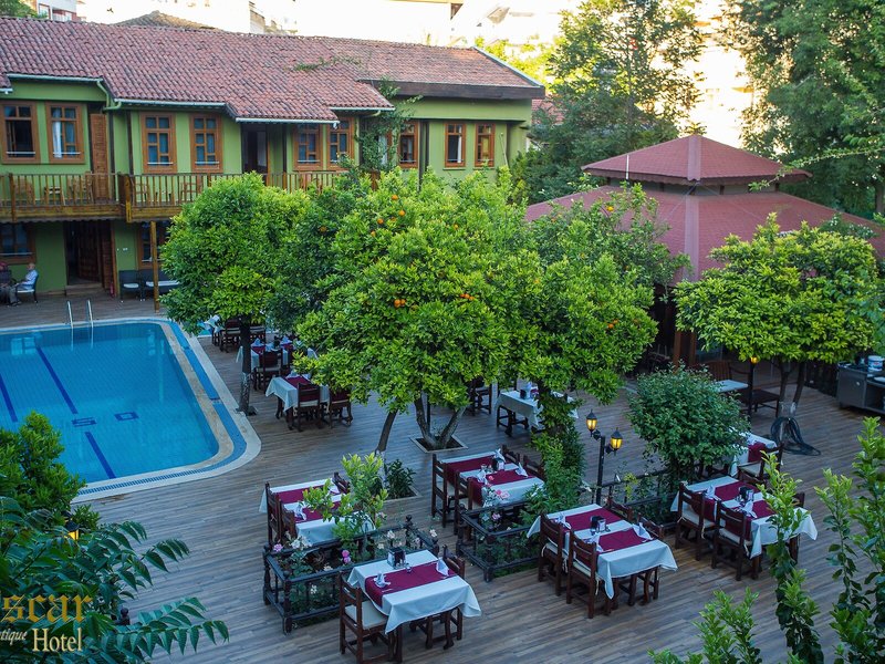 Oscar Garden Hotel 11