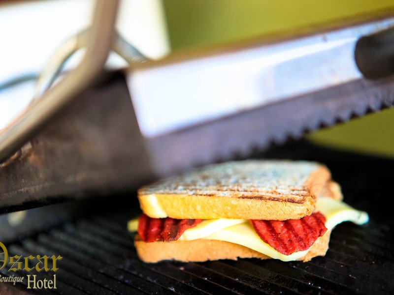 Oscar Garden Hotel 13