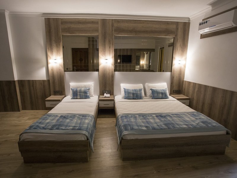 Oscar Garden Hotel 18