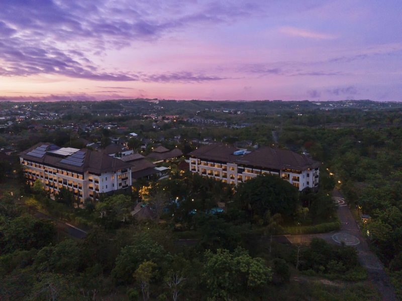 Royal Tulip Springhill Resort Jimbaran 5