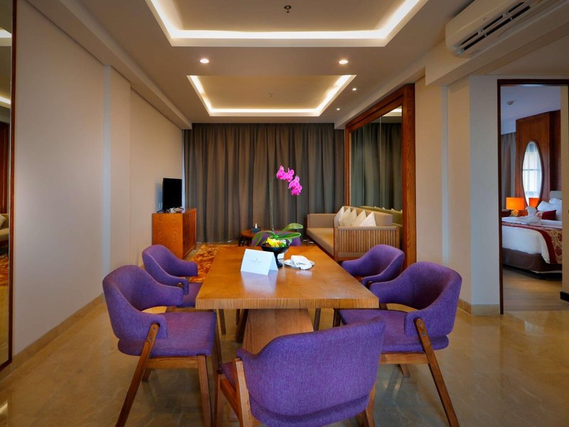 Royal Tulip Springhill Resort Jimbaran 32