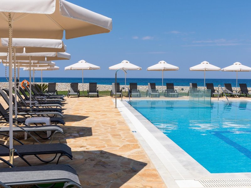 Paramonas 11 - Outdoor Pool
