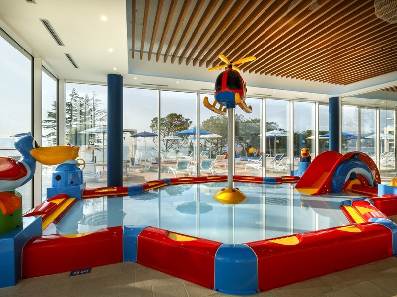 Valamar Girandella Resort - Maro Suites 9