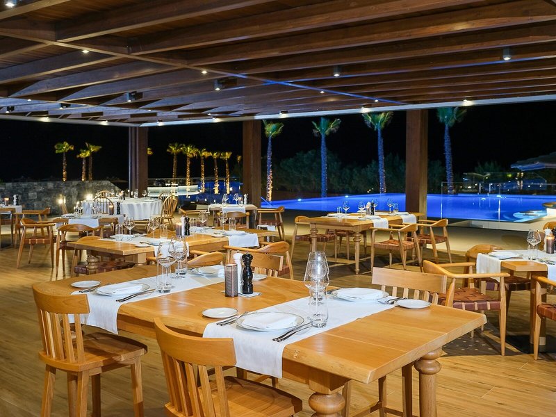 Nana Princess Suites, Villas & Spa 37