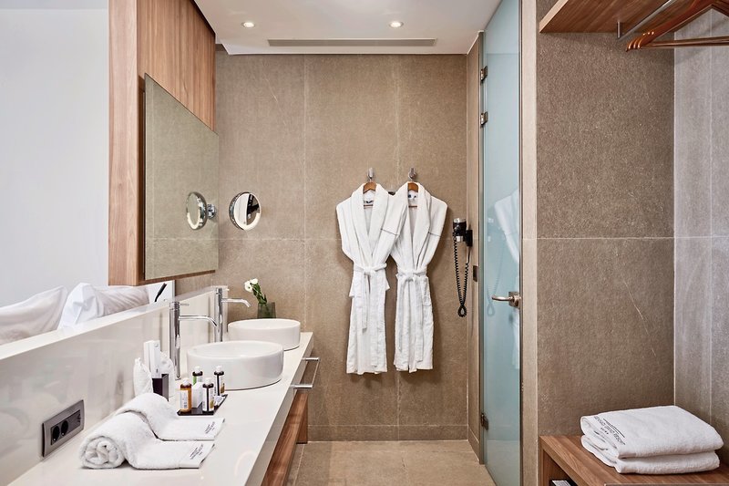 Gennadi Grand Resort 30