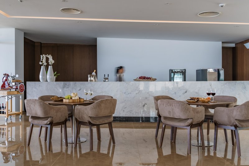 Gennadi Grand Resort 24