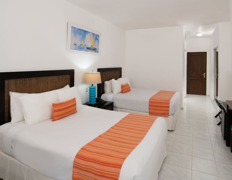 Casa Marina Beach & Reef 15