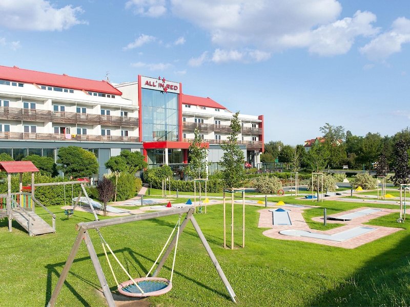 All In Red Thermenhotel 5