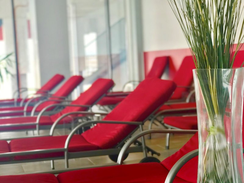 All In Red Thermenhotel 11