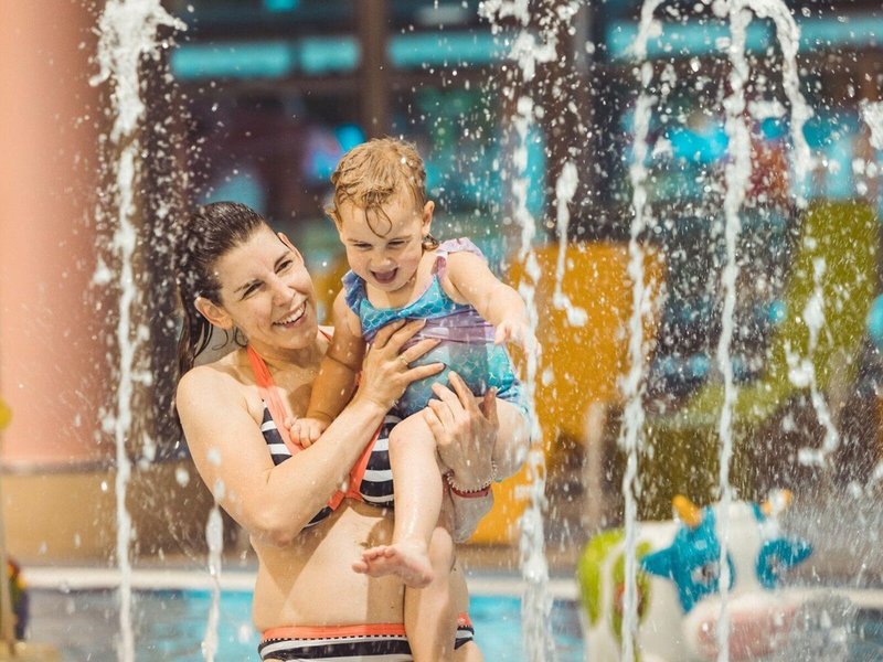 All In Red Thermenhotel 30