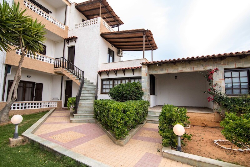 Irilena by Checkin 4