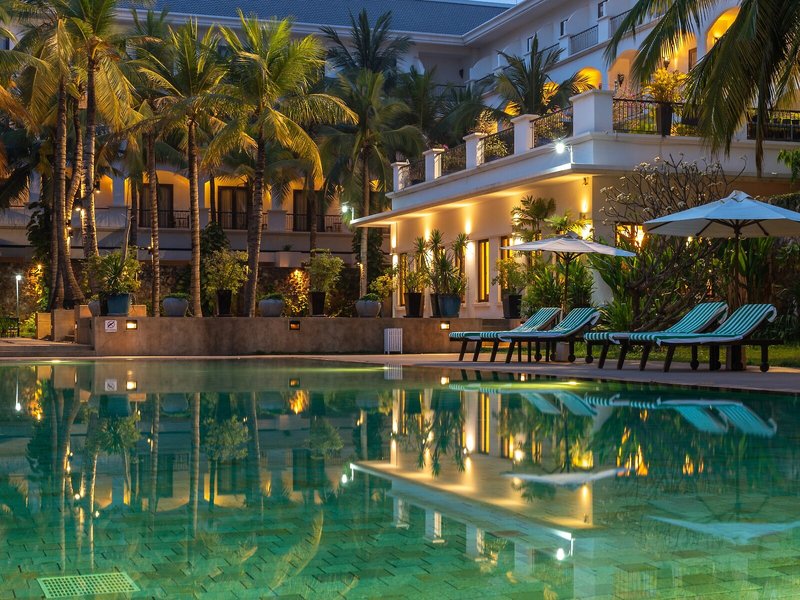 Lotus Blanc Hotel 5