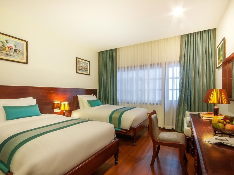 Lotus Blanc Hotel 33