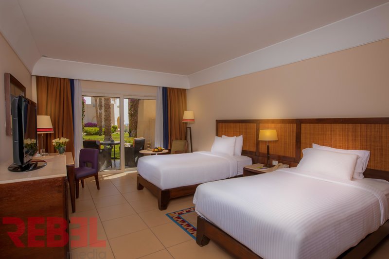 Grand Rotana Resort & Spa 10