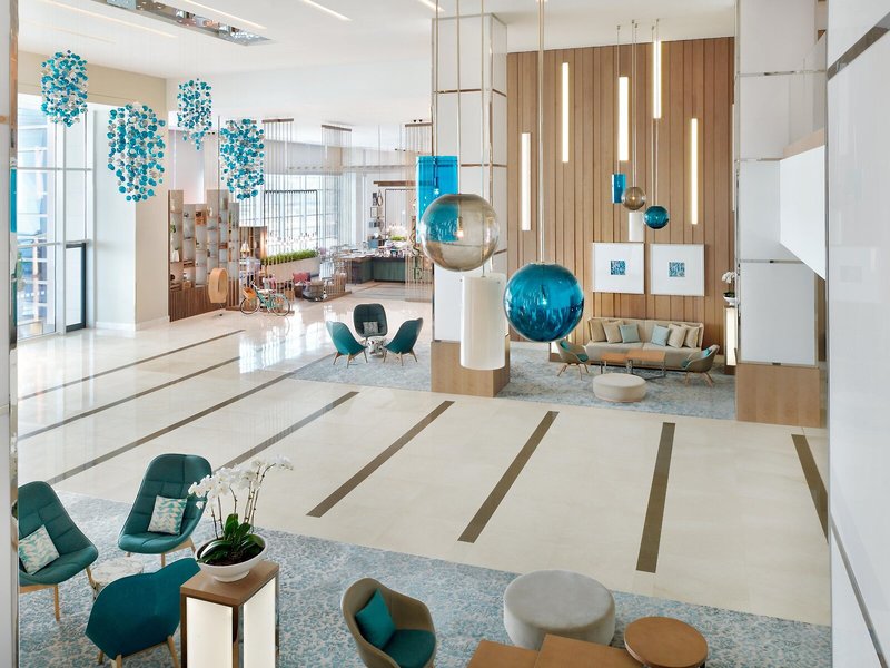 Holiday Inn Dubai Festival City 9