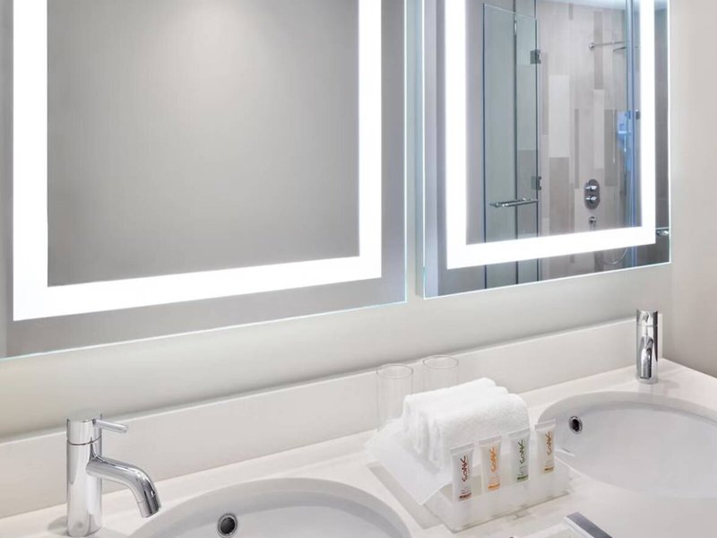 Holiday Inn Dubai Festival City 43